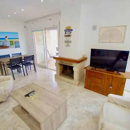 V&v Lloret- Violetes Holiday home